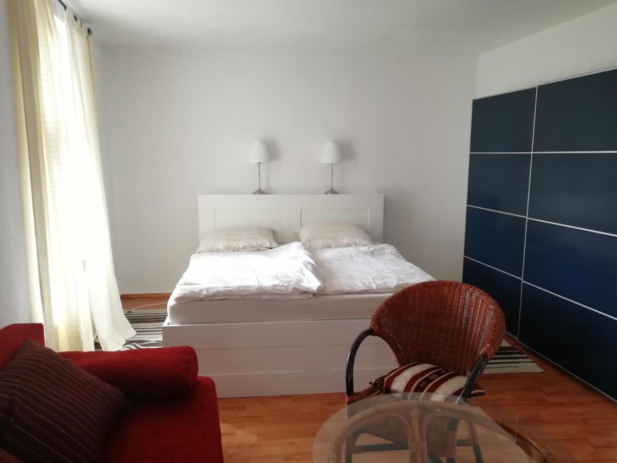 Ehemalige Bibliothek Apartment Fuer 2 Mit Kueche Kamin Netflix Parken Und Hofladen Steinhofel Dış mekan fotoğraf