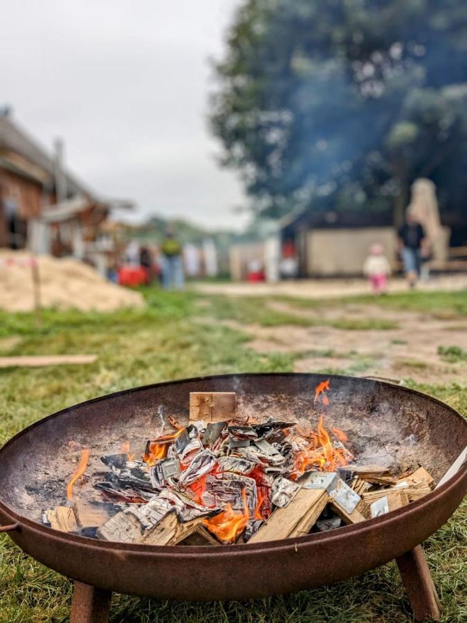 Ehemalige Bibliothek Apartment Fuer 2 Mit Kueche Kamin Netflix Parken Und Hofladen Steinhofel Dış mekan fotoğraf